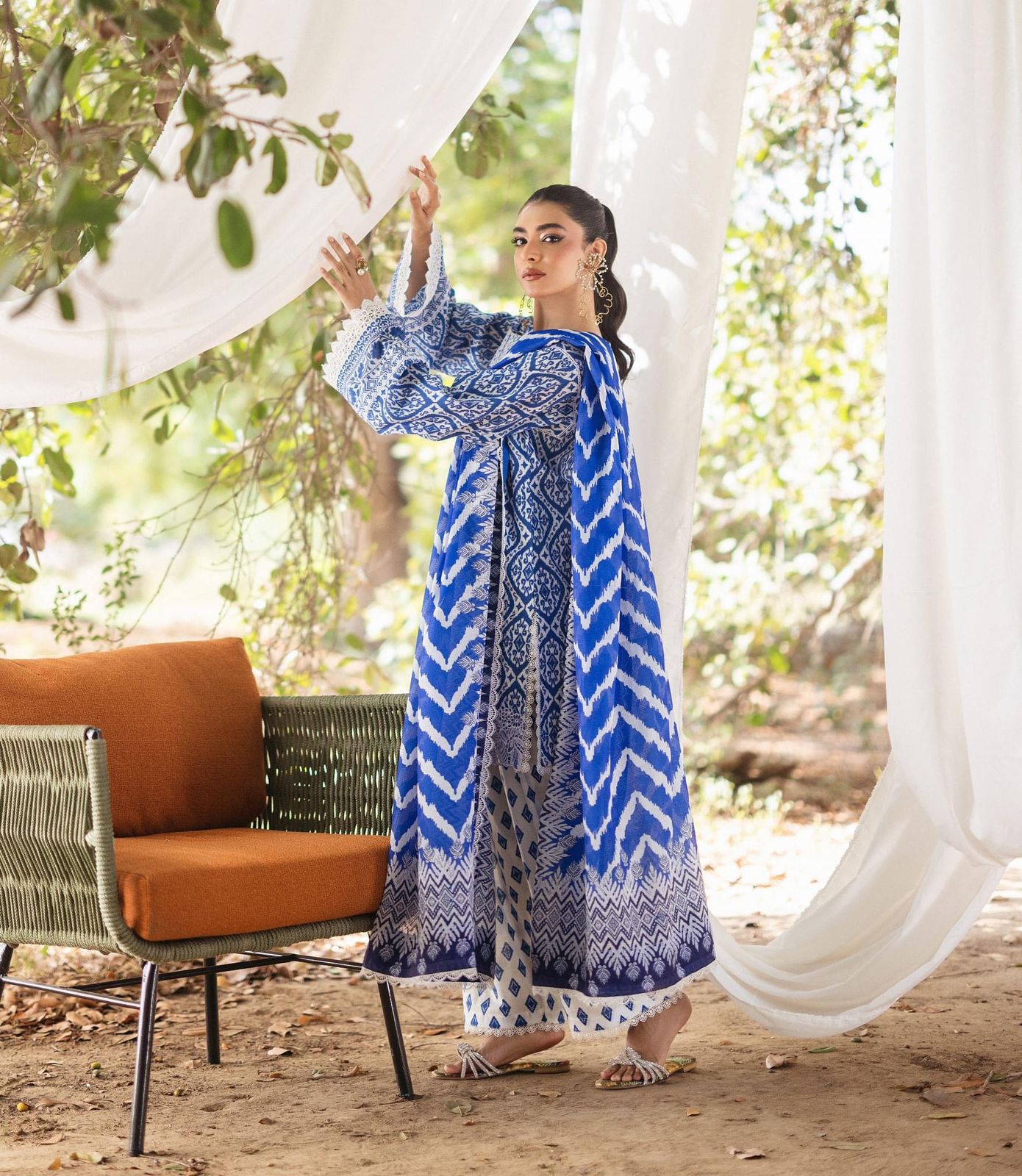 ZAINAB CHOTTANI 2024 LAWN COLLECTION