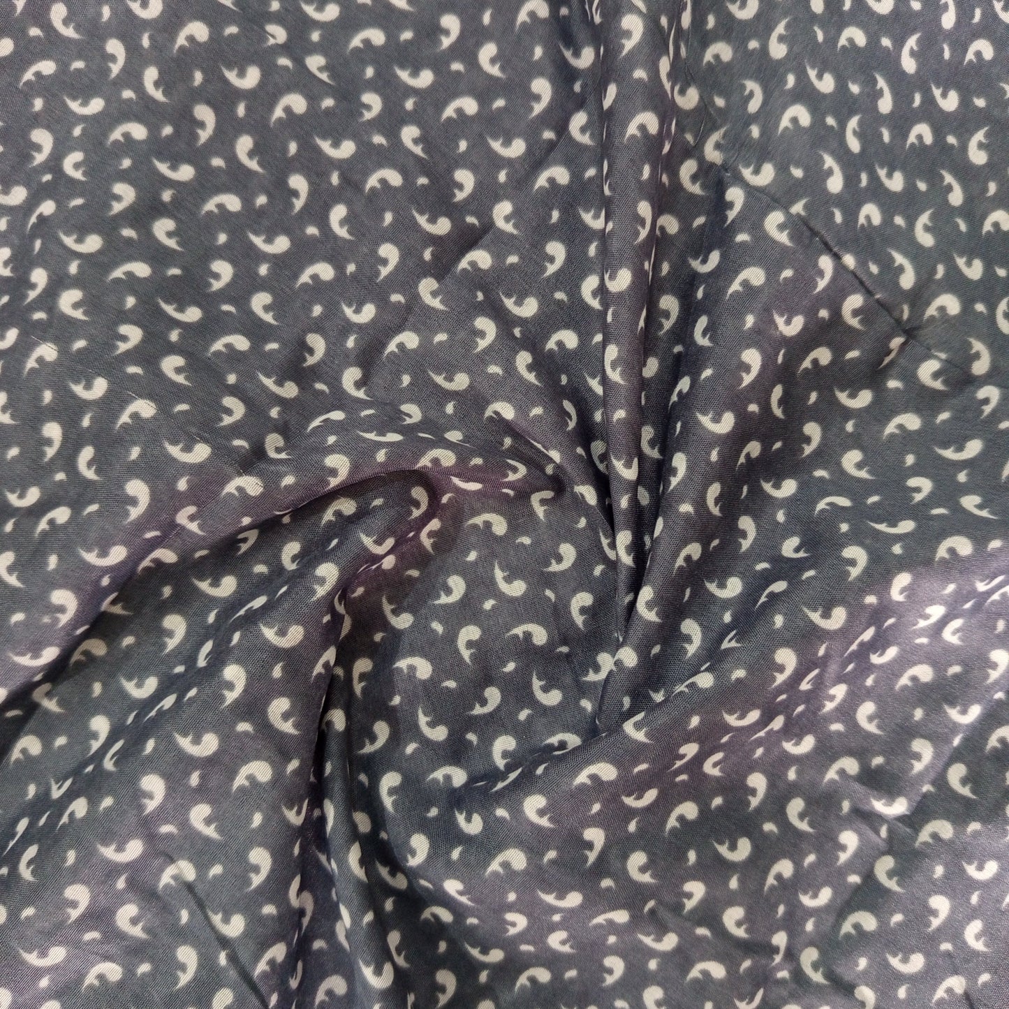 Full Length Random Printed Namaz Chaddar with Sleeves and Adjustable Naqab